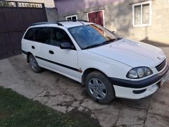 Сүрөт унаа Toyota Avensis