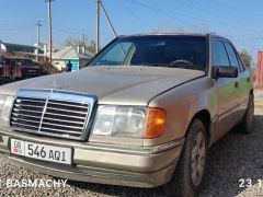 Photo of the vehicle Mercedes-Benz W124