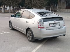 Фото авто Toyota Prius