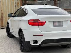 Photo of the vehicle BMW X6