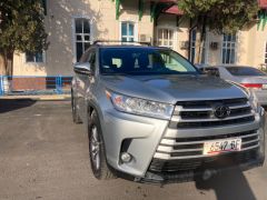 Сүрөт унаа Toyota Highlander