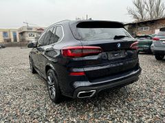 Photo of the vehicle BMW X5