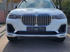 Фото авто BMW X7