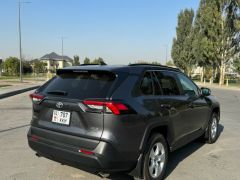 Сүрөт унаа Toyota RAV4