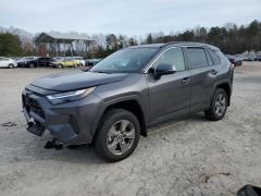 Photo of the vehicle Toyota RAV4