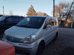 Сүрөт унаа Nissan Serena