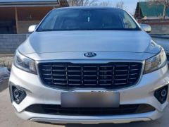 Сүрөт унаа Kia Carnival