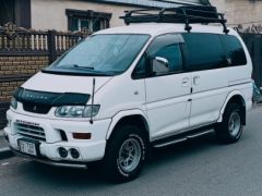 Сүрөт унаа Mitsubishi Delica