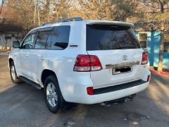 Сүрөт унаа Toyota Land Cruiser