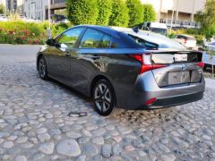 Фото авто Toyota Prius