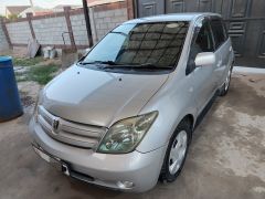 Сүрөт унаа Toyota Ist