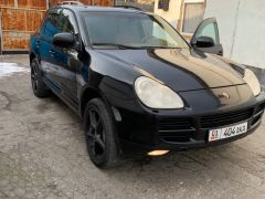 Photo of the vehicle Porsche Cayenne