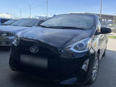 Сүрөт унаа Toyota Prius c