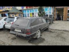 Сүрөт унаа Mercedes-Benz W124