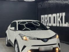 Сүрөт унаа Toyota C-HR