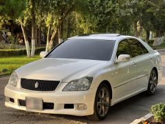 Фото авто Toyota Crown