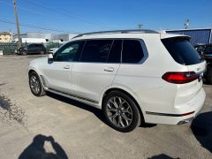 Photo of the vehicle BMW X7