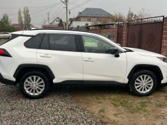 Сүрөт унаа Toyota RAV4