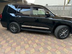 Фото авто Toyota Land Cruiser