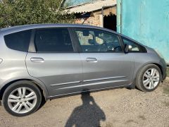 Фото авто Honda Fit