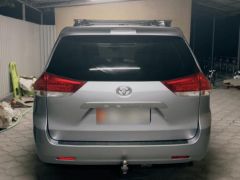 Фото авто Toyota Sienna