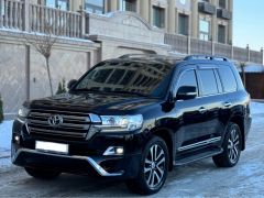 Photo of the vehicle Toyota Land Cruiser