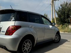 Сүрөт унаа Toyota Ist