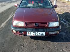 Фото авто Volkswagen Vento