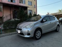 Фото авто Toyota Prius c