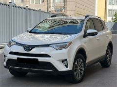 Сүрөт унаа Toyota RAV4