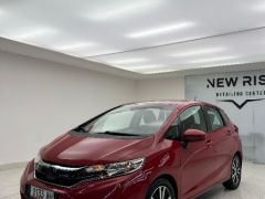 Фото авто Honda Fit