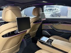 Photo of the vehicle Audi A8