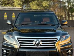 Photo of the vehicle Lexus LX