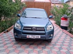 Сүрөт унаа Toyota RAV4