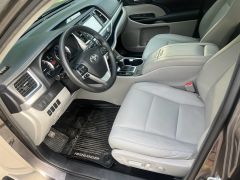 Сүрөт унаа Toyota Highlander