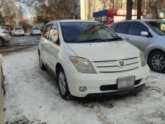 Фото авто Toyota Ist