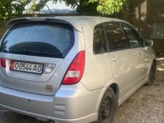 Сүрөт унаа Suzuki Liana