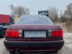 Photo of the vehicle Audi 80