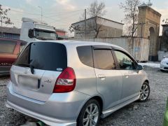 Photo of the vehicle Honda Fit