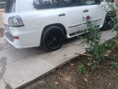 Сүрөт унаа Lexus LX