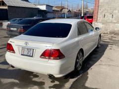 Photo of the vehicle Toyota Crown