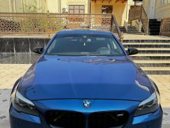 Photo of the vehicle BMW M5