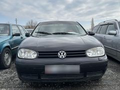 Фото авто Volkswagen Golf