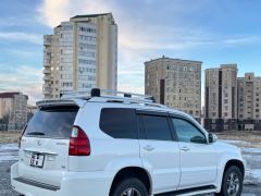 Photo of the vehicle Lexus GX