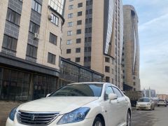 Фото авто Toyota Crown