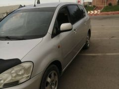 Сүрөт унаа Toyota Avensis Verso