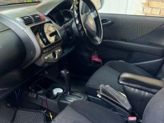 Photo of the vehicle Honda Fit