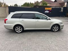 Фото авто Toyota Avensis