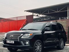 Photo of the vehicle Lexus LX