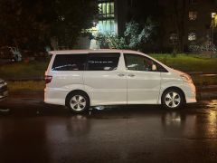 Сүрөт унаа Toyota Alphard